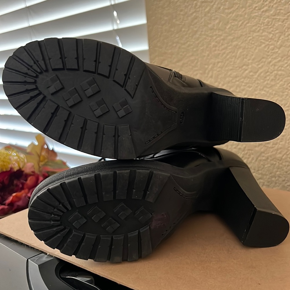 G By Guess Black Leather Combat Ankle Boots. - Picture 5 of 10